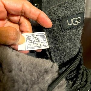 Ugg Vibram waterproof boots. Almost new condition with sheep skin insoles.